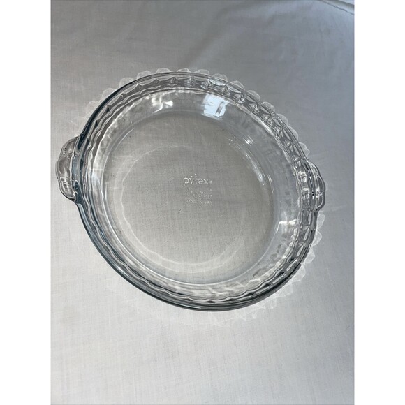 Pyrex Glass Pie Plate Size 10x2 Side Holders Top Ribbed Few Abrasions - Picture 1 of 13